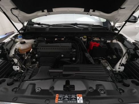 Used 2023 Lincoln Corsair AWD w/ Equipment Group 101A image 3