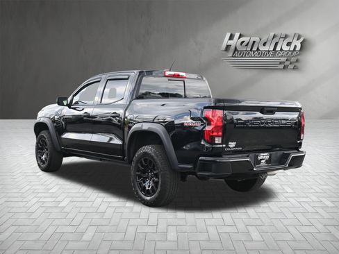 Used 2024 Chevrolet Colorado Trail Boss AWD/4WD image 8