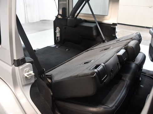 Used 2024 Jeep Wrangler High Altitude AWD/4WD image 76