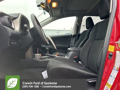 Used 2014 Toyota RAV4 XLE image 10