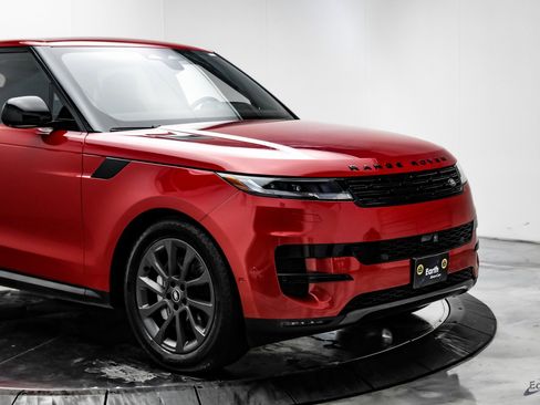 Used 2024 Land Rover Range Rover Sport SE image 20