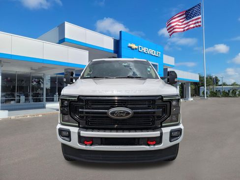 Used 2021 Ford F250 Lariat w/ Lariat Ultimate Package AWD/4WD image 3