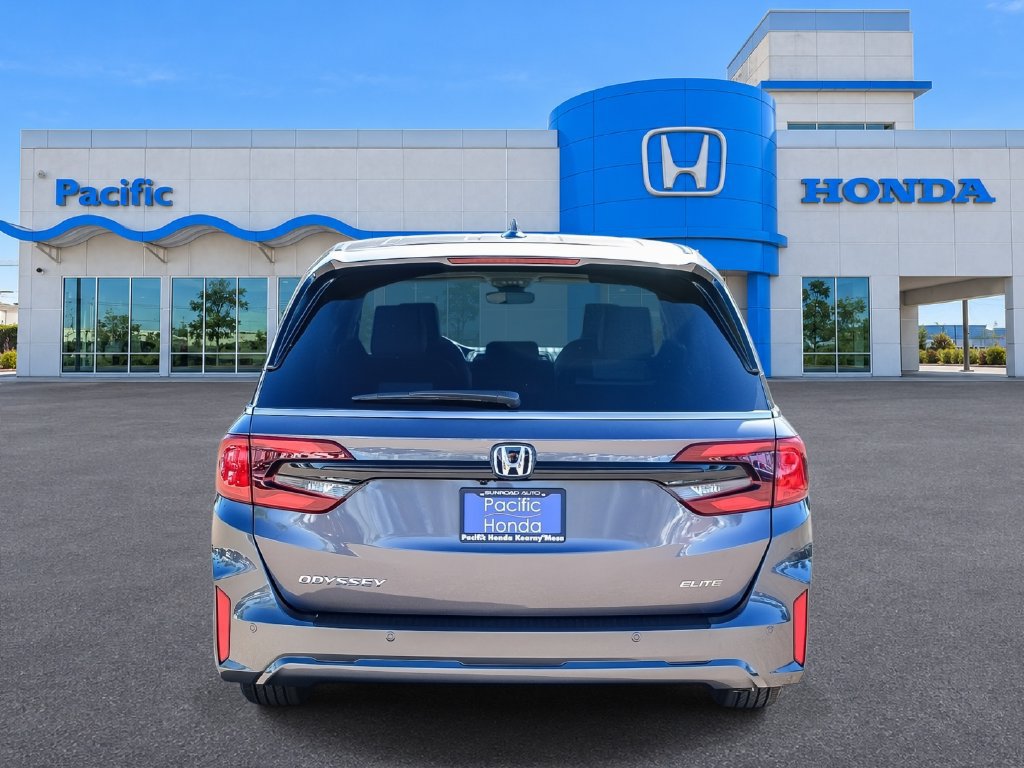 New 2027 Honda Odyssey Elite image 5