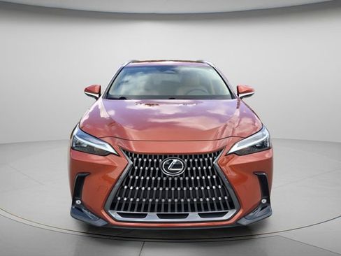 Used 2024 Lexus NX 250 FWD w/ Towing Package (2000 Lbs) image 4