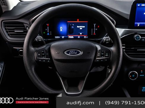 Used 2023 Ford Escape FWD image 18