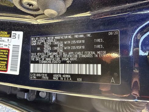 Certified 2020 Toyota Highlander XLE AWD/4WD image 13