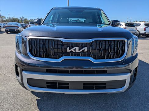 New 2025 Kia Telluride EX image 3