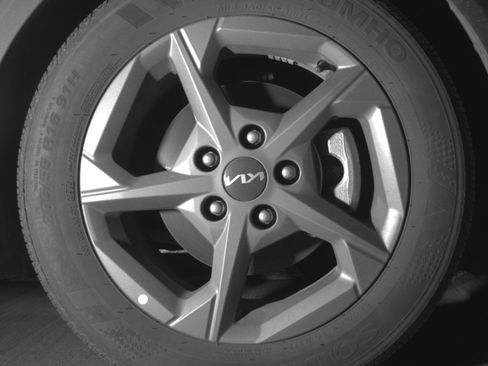 Used 2025 Kia K4 FWD image 16