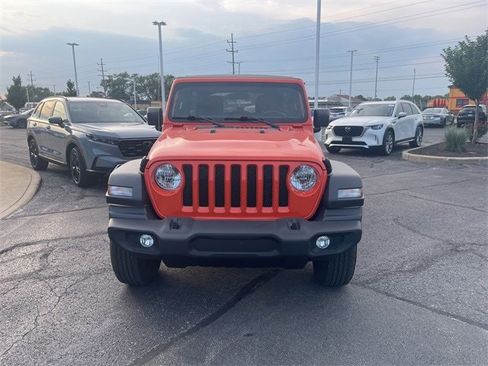 Used 2023 Jeep Wrangler Sport image 3