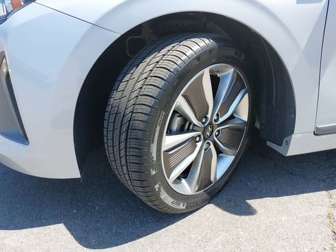 Used 2019 Hyundai Ioniq Limited FWD image 36