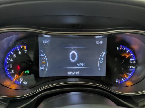 Used 2019 Jeep Grand Cherokee High Altitude AWD/4WD image 9