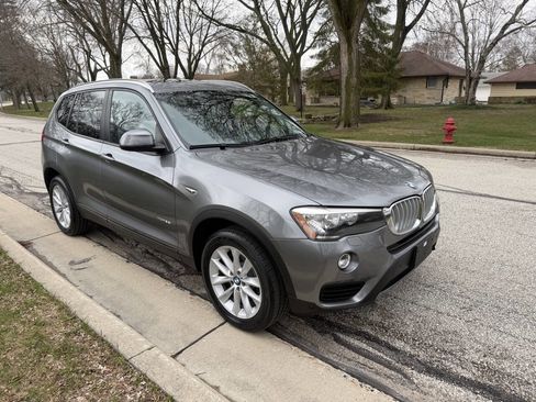 Used 2017 BMW X3 xDrive28i image 9