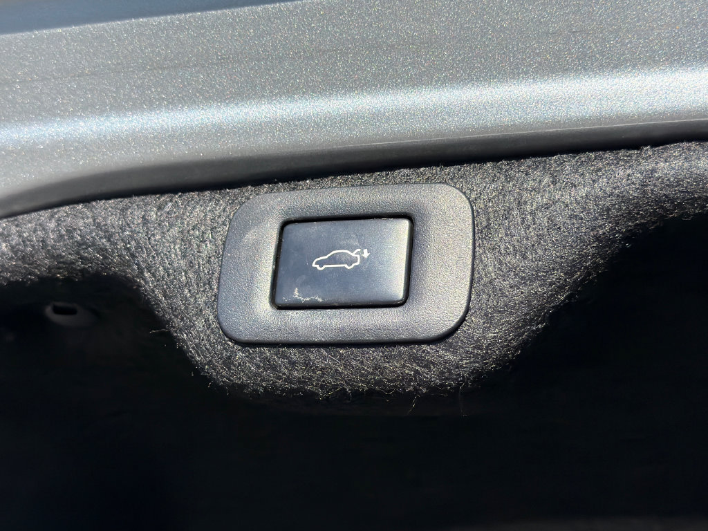 Used 2023 Lexus ES 250 w/ Premium Package AWD/4WD image 7