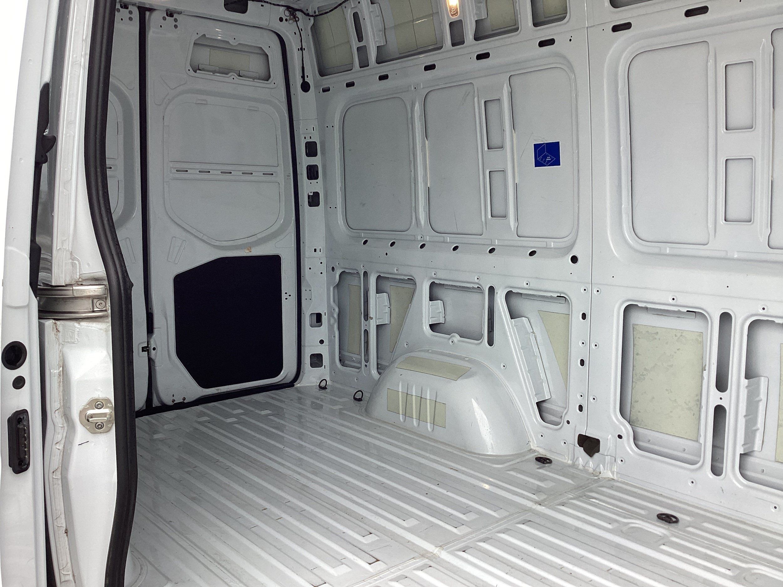 Used 2024 Mercedes-Benz Sprinter 2500 w/ Acoustic Package image 14