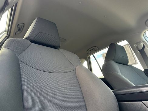 Certified 2023 Toyota RAV4 LE AWD/4WD image 21
