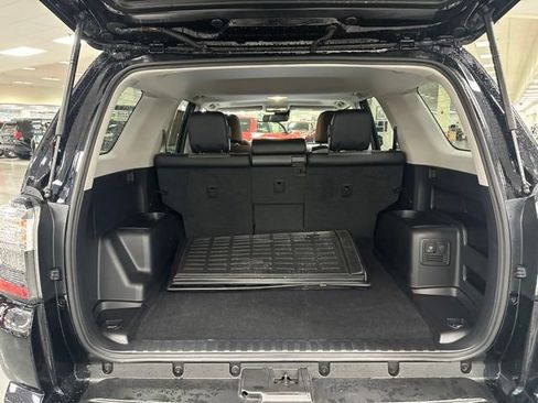 Used 2024 Toyota 4Runner SR5 Premium w/ Moonroof Package AWD/4WD image 19