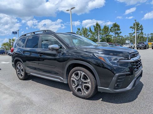 Used 2023 Subaru Ascent Limited w/ Technology Package AWD/4WD image 2