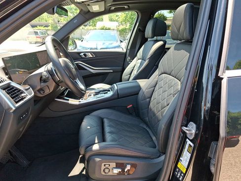 Used 2024 BMW X5 xDrive40i w/ Premium Package AWD/4WD image 10