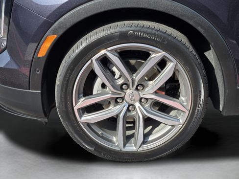 Used 2022 Cadillac XT4 Sport w/ Comfort Package FWD image 38