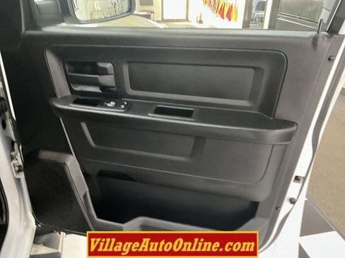 Used 2015 RAM 1500 Express image 30