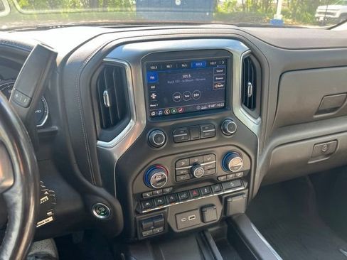 Used 2020 Chevrolet Silverado 1500 LTZ w/ LTZ Plus Package AWD/4WD image 12