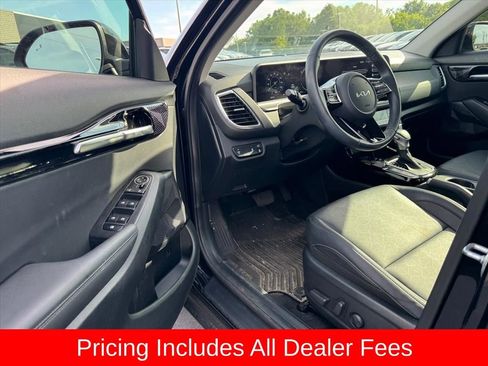 Used 2025 Kia Seltos EX w/ EX Sunroof Package AWD/4WD image 14