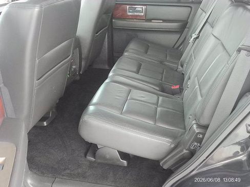 Used 2014 Lincoln Navigator 4WD image 5