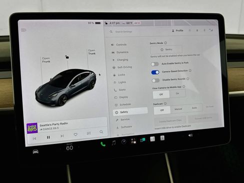 Used 2018 Tesla Model 3 Mid Range RWD image 39