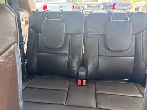 Used 2024 Ford Explorer King Ranch w/ Technology Package AWD/4WD image 21