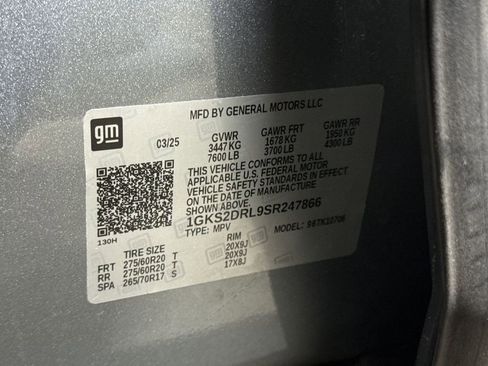 Used 2025 GMC Yukon Denali AWD/4WD image 29