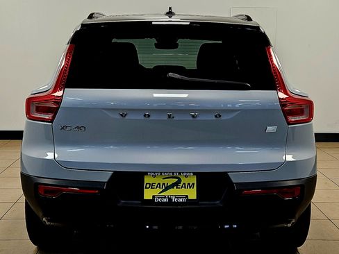 Used 2021 Volvo XC40 P8 Recharge w/ Advanced Package AWD/4WD image 6