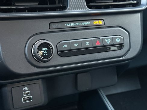 New 2026 Ford Maverick XL image 18