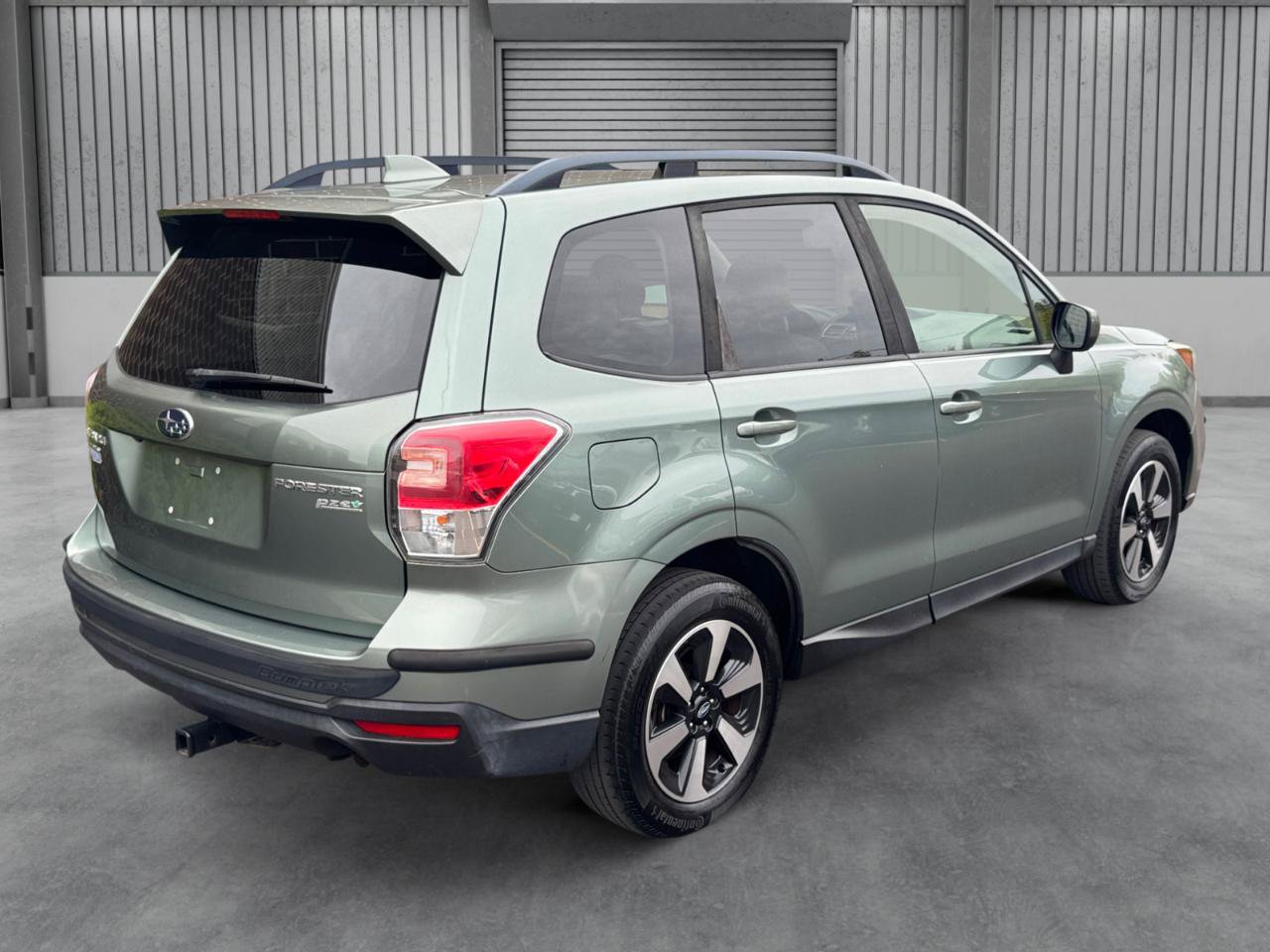 Used 2017 Subaru Forester 2.5i Premium w/ All-Weather Package AWD/4WD image 33