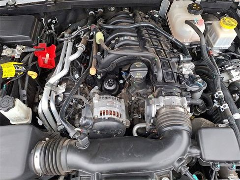 Used 2023 Jeep Gladiator Mojave w/ Cold Weather Group image 29