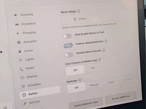 Used 2023 Tesla Model 3 Standard Range image 13