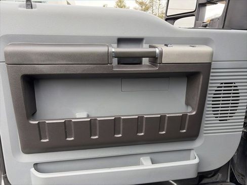 Used 2016 Ford F350 XLT image 13