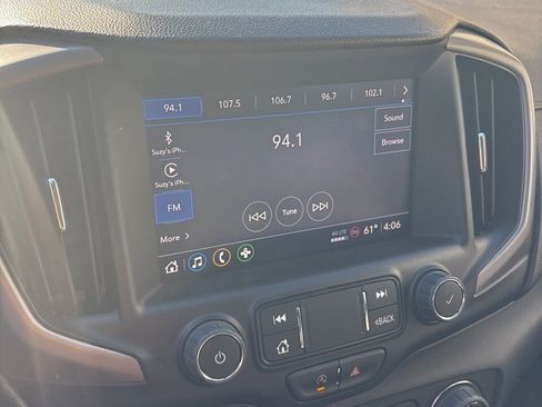 Used 2023 GMC Terrain AT4 image 9