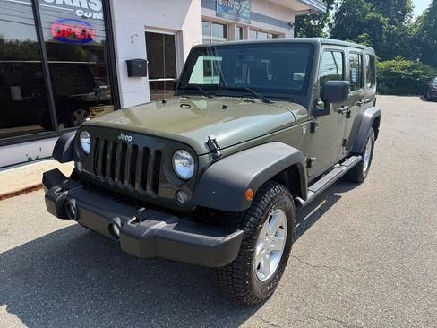 Used 2015 Jeep Wrangler Unlimited Sport w/ Quick Order Package 24S AWD/4WD image 5