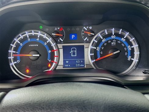 Used 2017 Toyota 4Runner Limited image 25