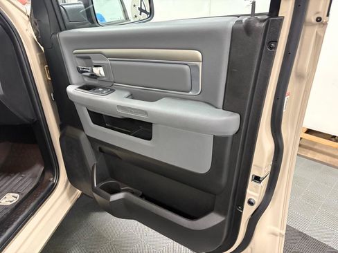 Used 2019 RAM 1500 Warlock AWD/4WD image 17