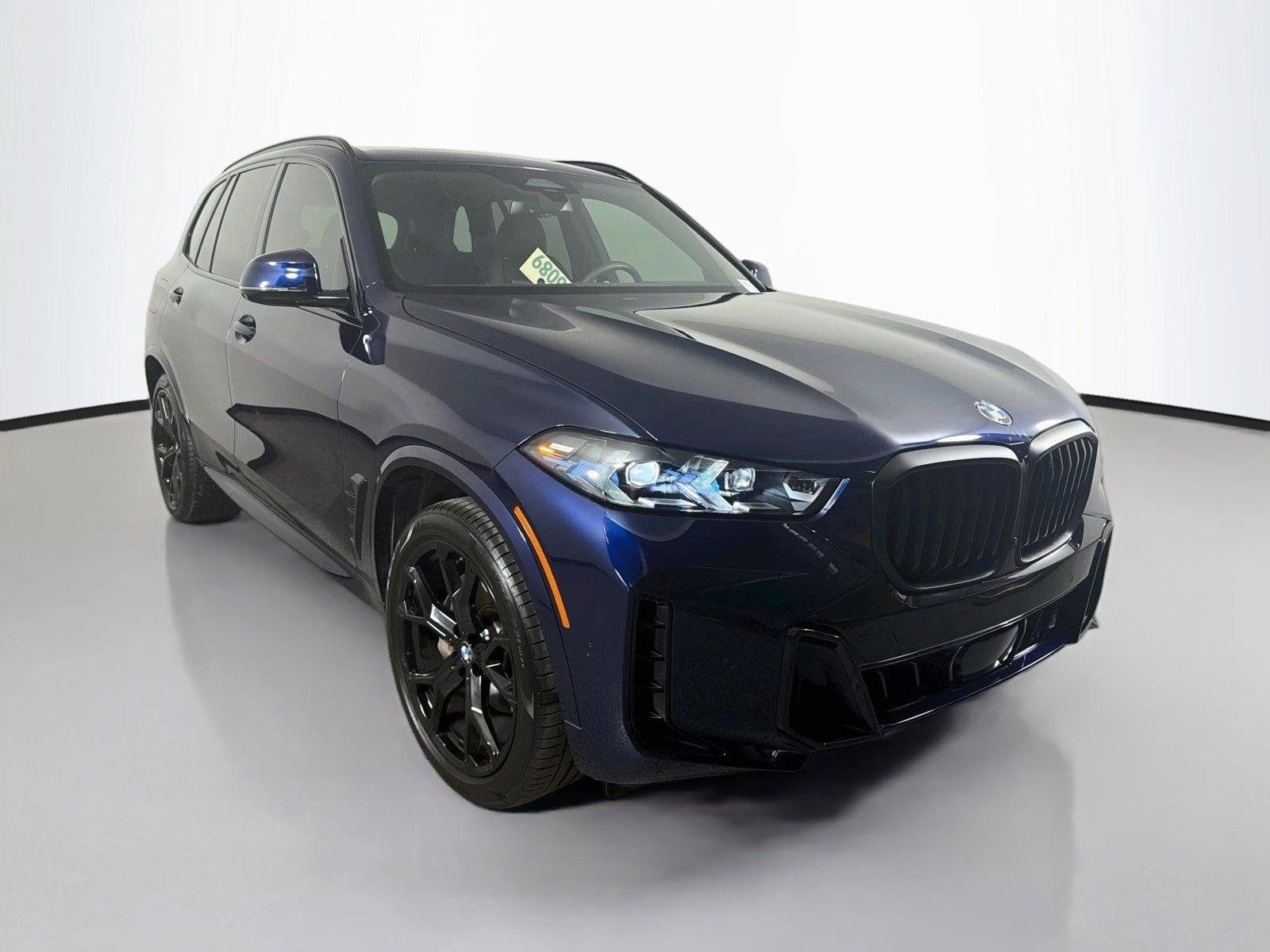 Used 2025 BMW X5 sDrive40i w/ M Sport Package RWD image 3