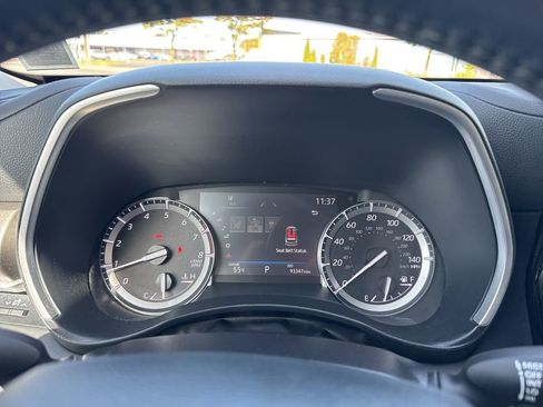 Used 2022 Toyota Highlander XLE image 28