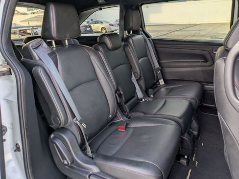 Used 2025 Honda Odyssey Sport-L image 27