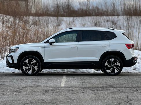 Used 2023 Volkswagen Taos SE image 5