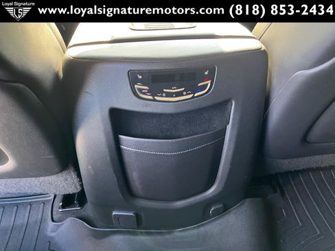 Used 2018 Cadillac Escalade ESV Luxury RWD image 18