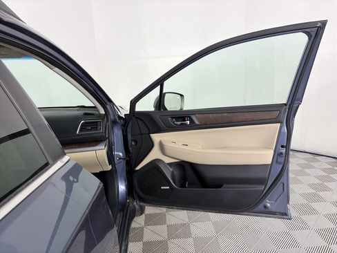 Used 2015 Subaru Outback 3.6R Limited w/ Popular Package #4 image 29