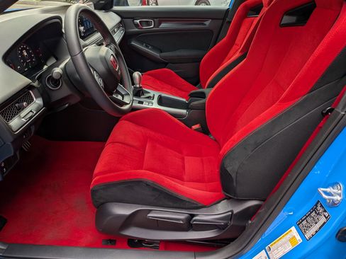 Used 2025 Honda Civic Type R image 11
