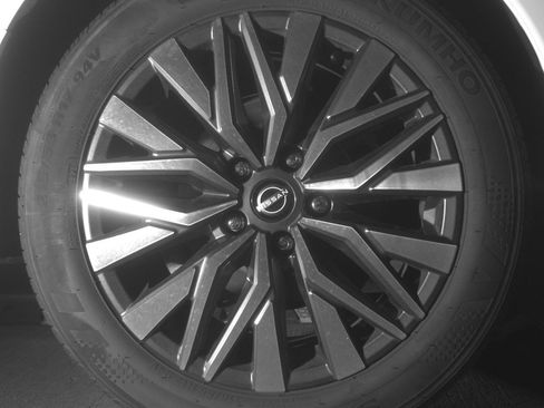 Used 2025 Nissan Altima 2.5 SV image 15