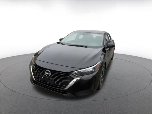 Used 2025 Nissan Sentra SV image 7