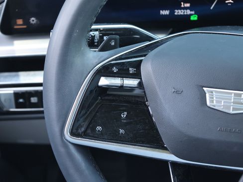Used 2024 Cadillac Lyriq Luxury RWD image 18